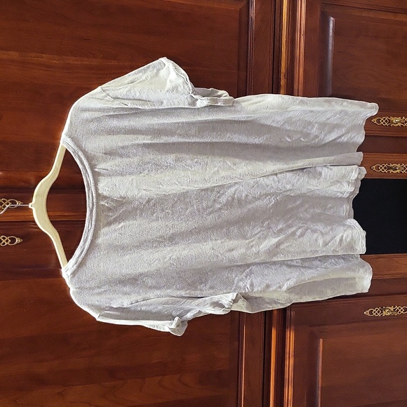 ☀️Talbots Embroidered Tee Shirt with Rolled Cuffs☀️ - Picture 2 of 5